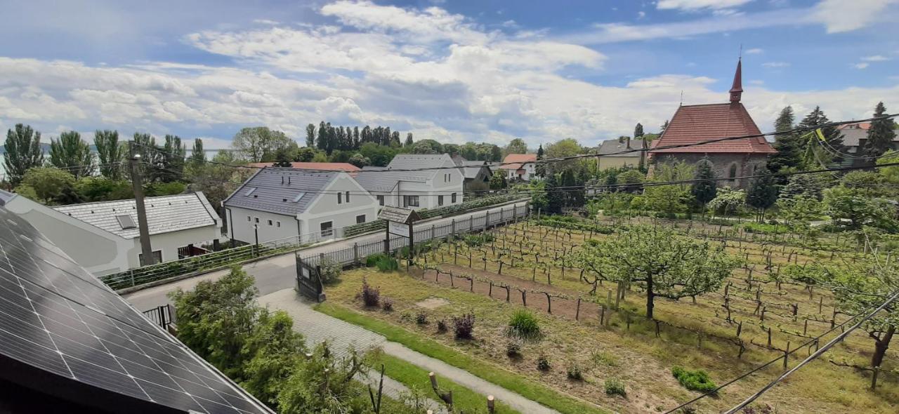 Nagy Vendeghaz Hotel Badacsonytomaj Exterior foto